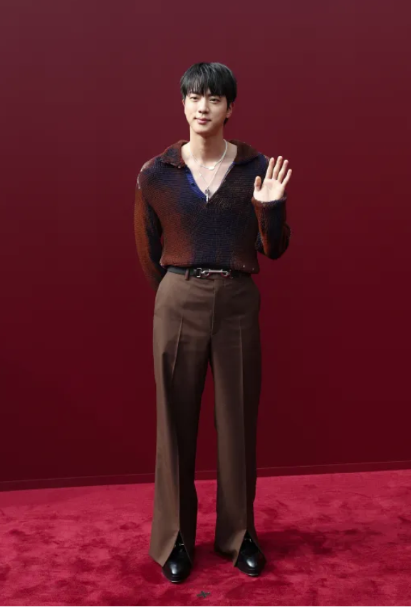 Jin (BTS) con Gucci